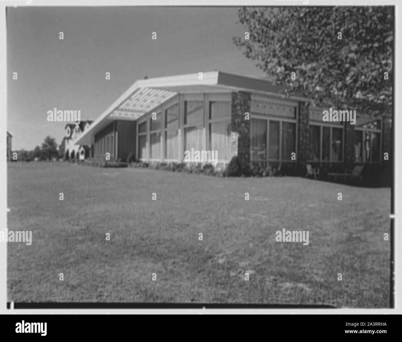 Mountain lodge Black and White Stock Photos & Images - Alamy