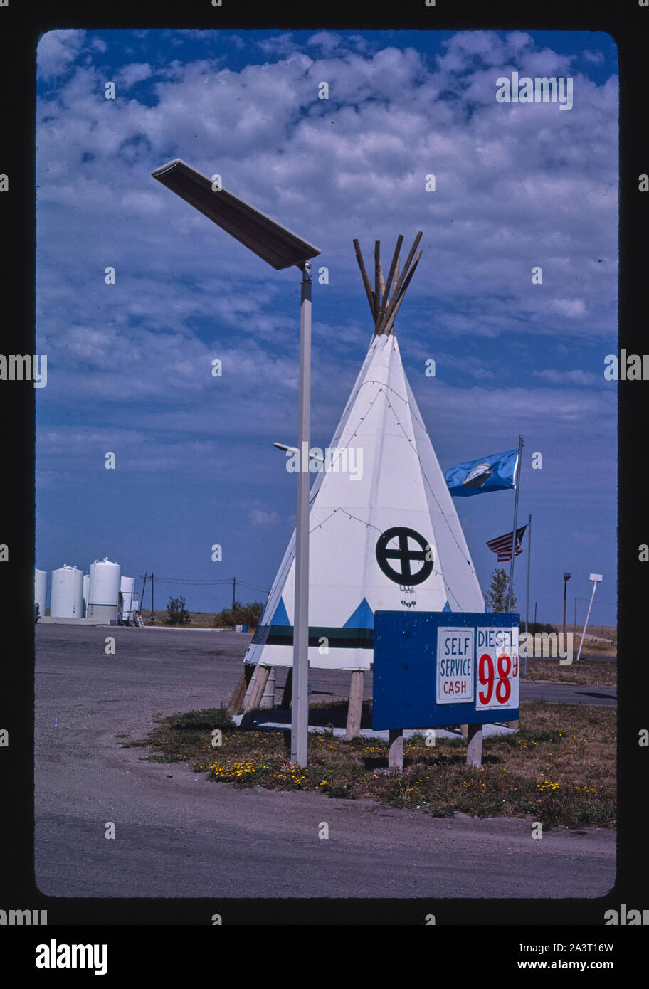 Teepee gas sign hires stock photography and images Alamy
