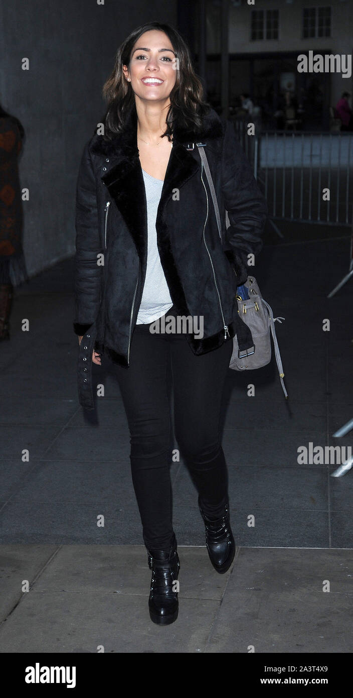 Photo Must Be Credited ©Alpha Press 078237 08/12/2015 Frankie Sandford Bridge leaving Radio One Studios London Stock Photo