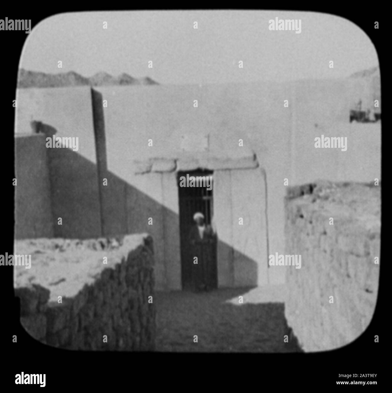 Temple complex ancient egypt Black and White Stock Photos & Images - Alamy