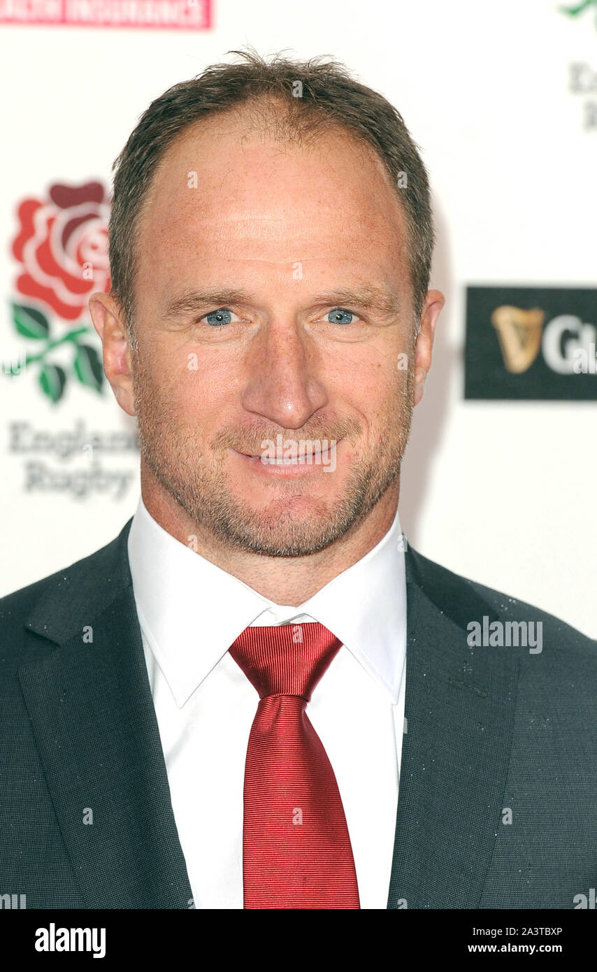 Photo Must Be Credited ©Jeff Spicer/Alpha Press 079852 05/08/2015 Mike Catt at the Carry Them Home Rugby Dinner held at Grosvenor House London Stock Photo