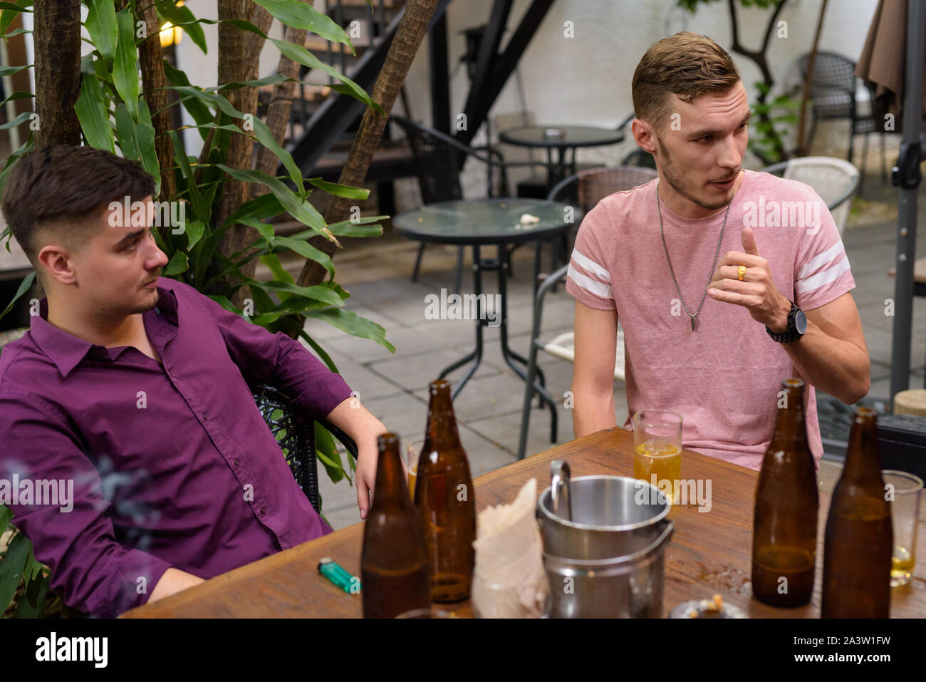 Beer drinking garden hires stock photography and images Alamy