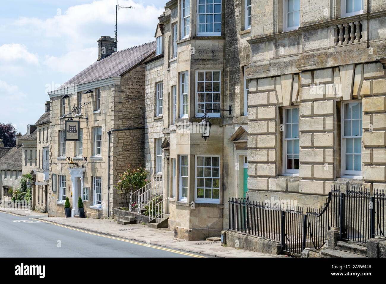 Falcon hotel painswick hi-res stock photography and images - Alamy