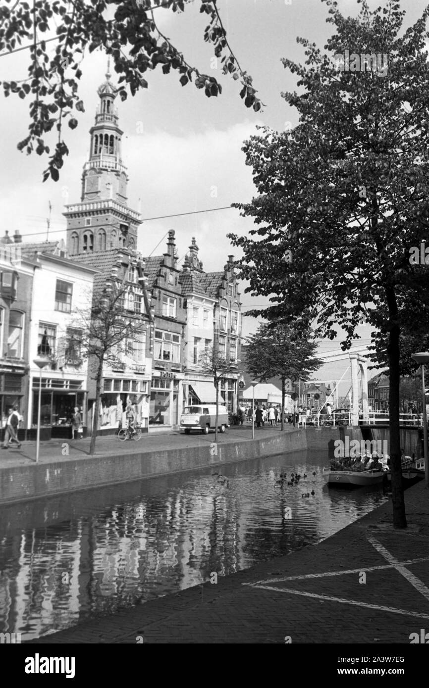 Ansicht der Stadtwaage De Waag in Alkmaar, Niederlande 1971. View to the city weigh buildung De Waag at Alkmaar, The Netherlands 1971. Stock Photo