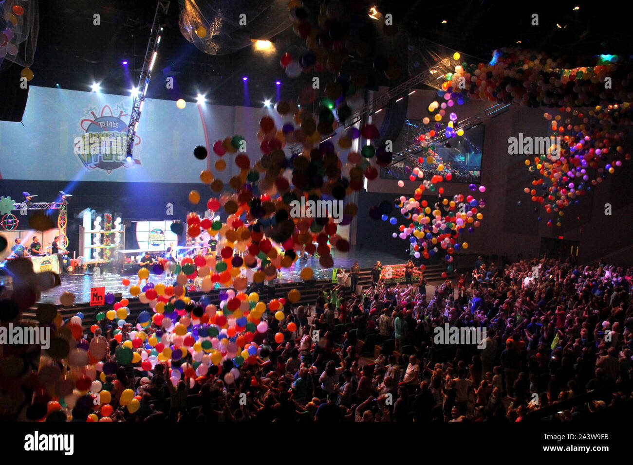 Hundreds Of Balloons Falling From The Ceiling As Culmination Of
