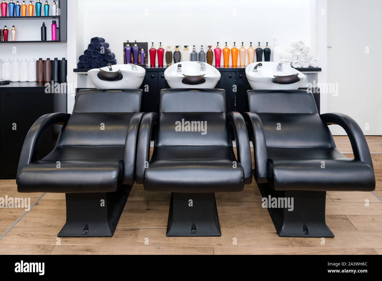 Hairdresser's workplace. Modern beauty salon. Hair salon interior business  Stock Photo - Alamy