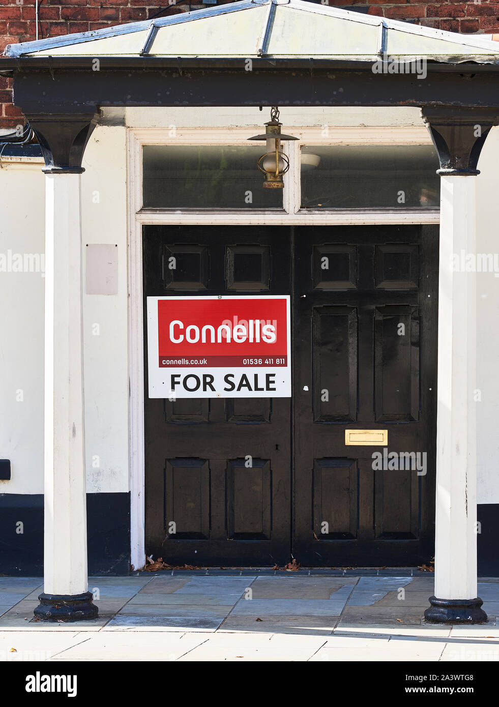 The closed Naseby hotel up for sale in the shopping centre at Kettering