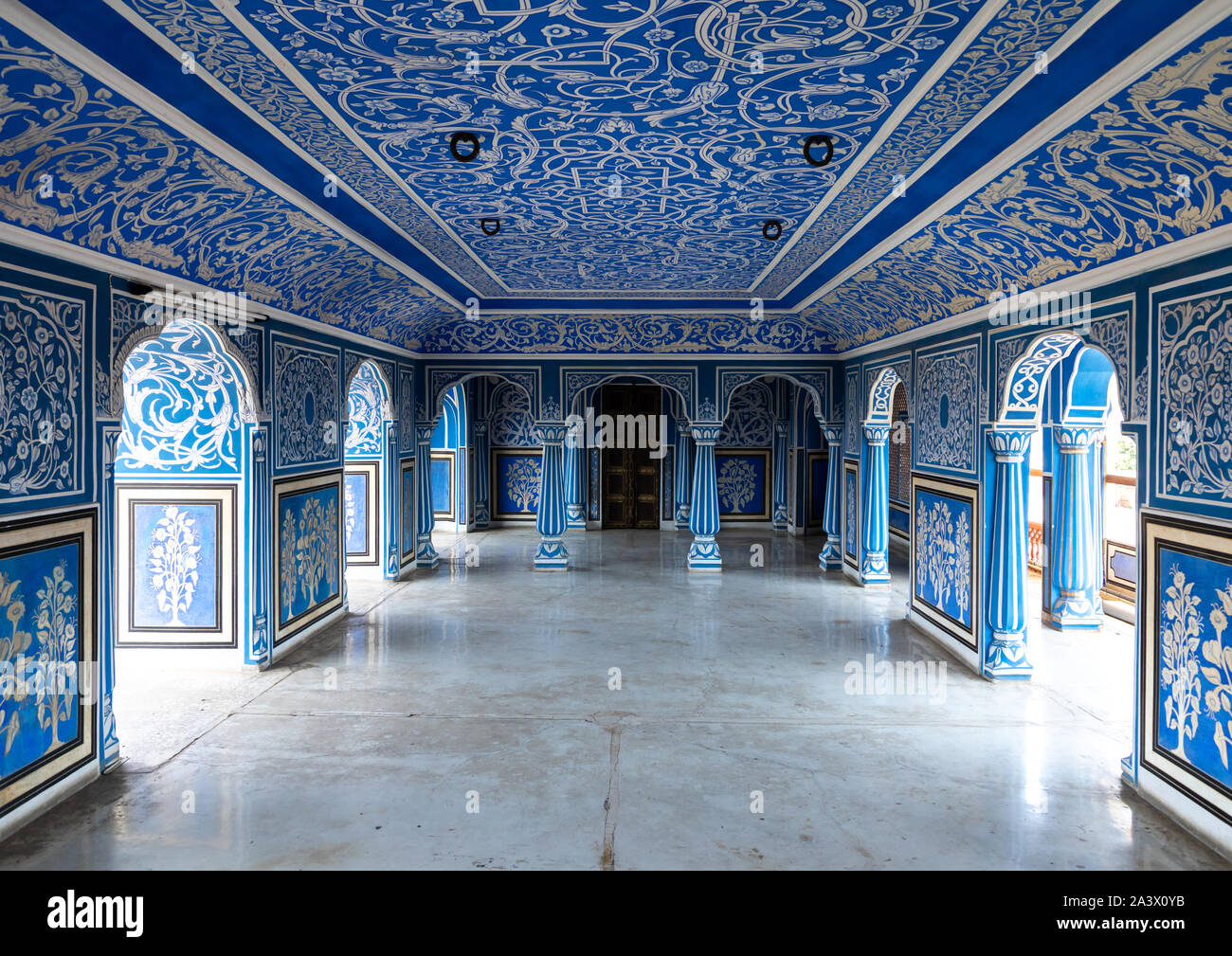 City palace, jaipur blue room hires stock photography and images Alamy