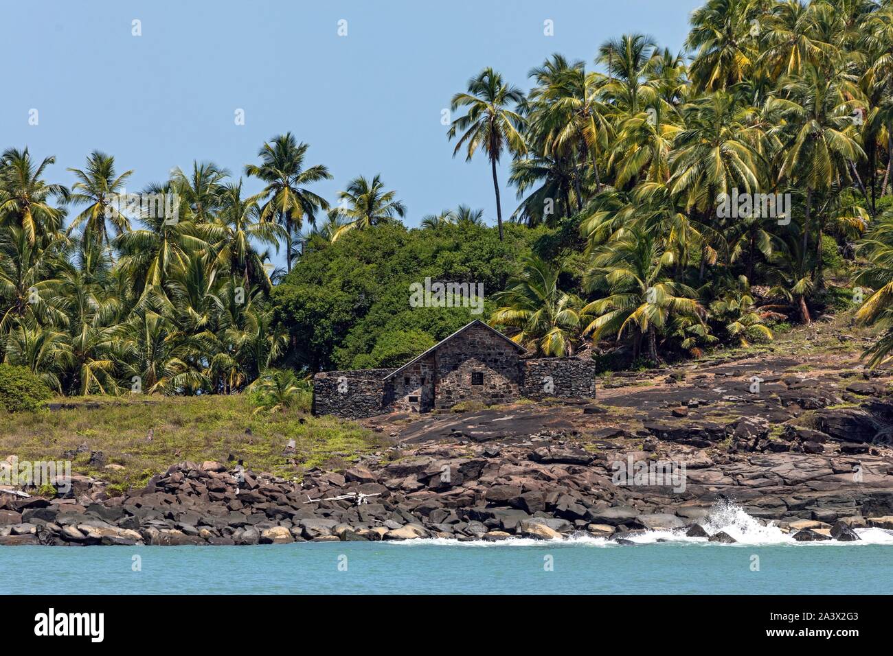CABIN IN WHICH ALFRED DREYFUS AND LATER CHARLES BENJAMIN ULLMO LIVED WHEN IMPRISONED ON DEVIL'S ISLAND, SALVATION'S ISLANDS, SALVATION'S ISLANDS, KOUROU, FRENCH GUIANA, OVERSEAS DEPARTMENT, SOUTH AMERICA, FRANCE Stock Photo
