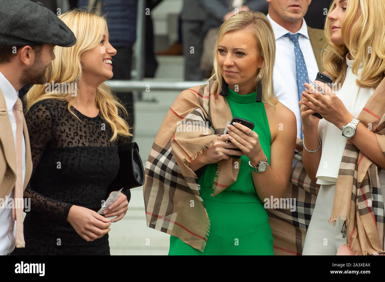 Autumn Racing Weekend & Ascot Beer Festival, Ascot Racecourse, Ascot, Berkshire, UK. 5th October, 2019. Racegoers enjoying the racing. Credit: Maureen McLean/Alamy Stock Photo