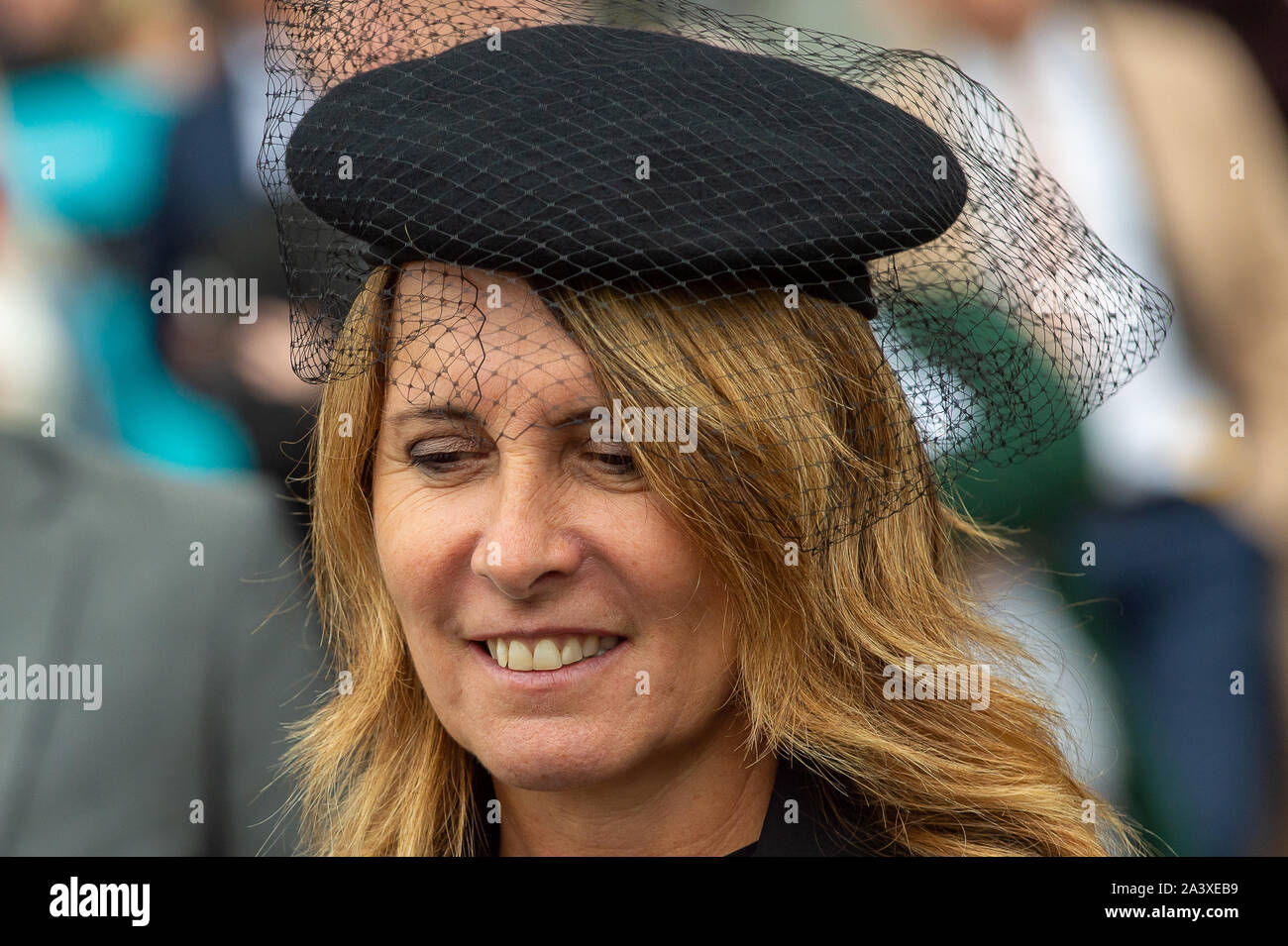 Autumn Racing Weekend & Ascot Beer Festival, Ascot Racecourse, Ascot, Berkshire, UK. 5th October, 2019. Racegoers enjoying the racing. Credit: Maureen McLean/Alamy Stock Photo