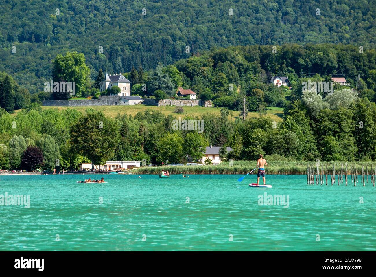 BEACH AND WATER ACTIVITIES, LEPIN-LE-LAC, AIGUEBELETTE LAKE, SAVOY (73), FRANCE Stock Photo