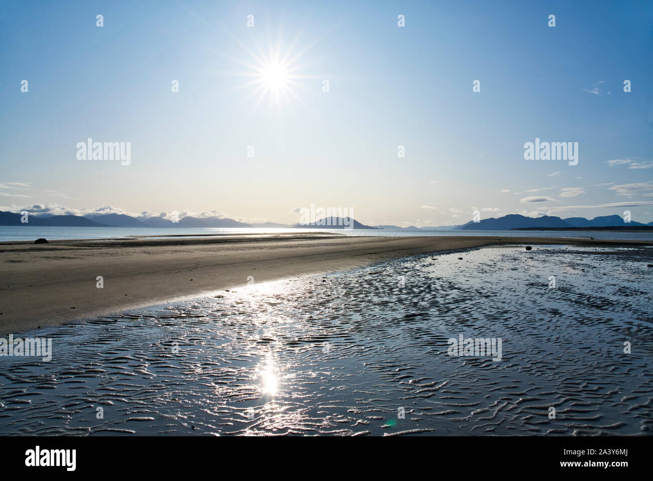 Gustavus alaska hires stock photography and images Alamy