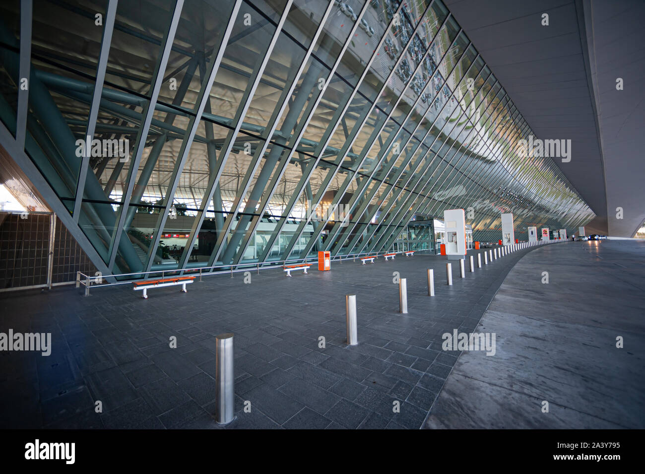 Lobby cars hires stock photography and images Alamy