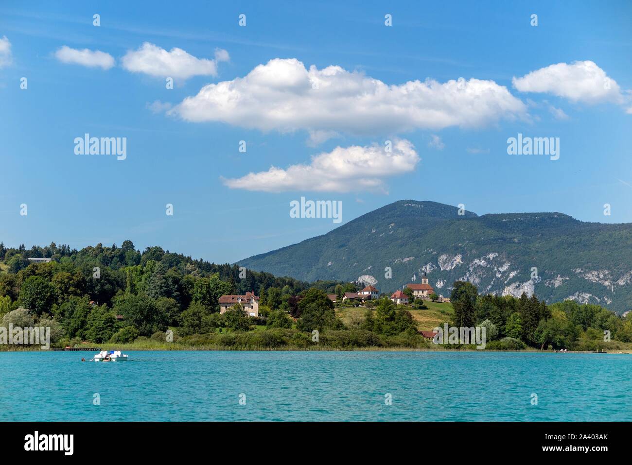 CHURCH AND VILLAGE OF SAINT-ALBAN-DE MONTBEL, AIGUEBELETTE LAKE, SAVOY (73), FRANCE Stock Photo