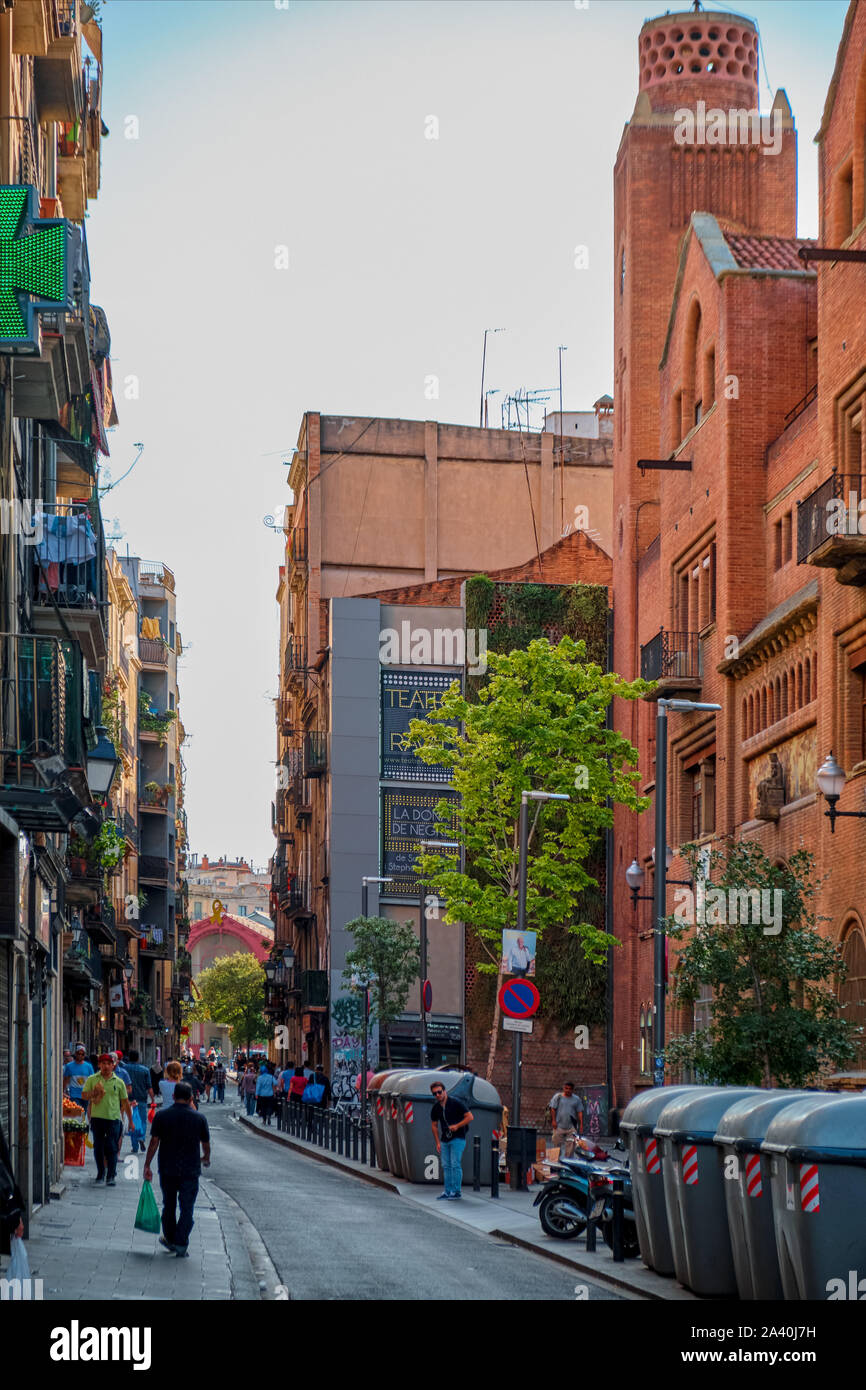 El raval street barcelona hi-res stock photography and images - Alamy