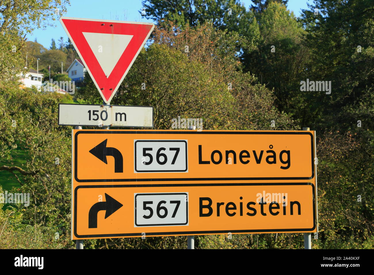 Place name directions distance hi-res stock photography and images - Alamy