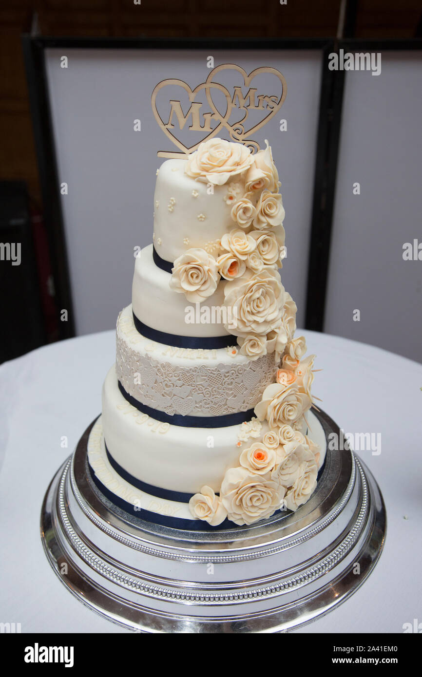 Four Tiers High Resolution Stock Photography And Images Alamy