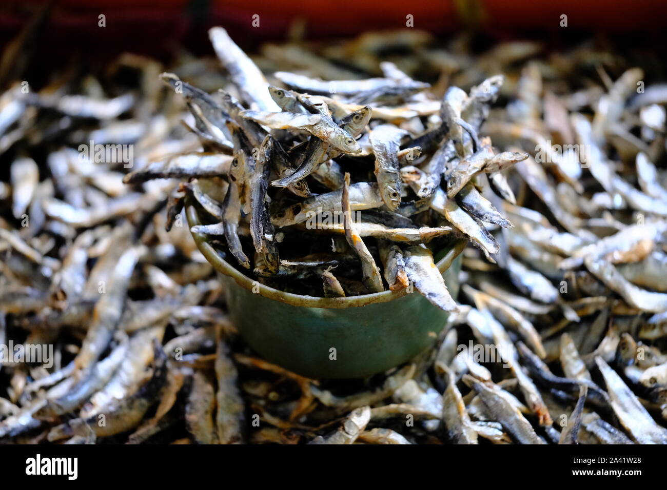 Indonesia Sumba Pasar Inpres Matawai - small dried fish Stock Photo