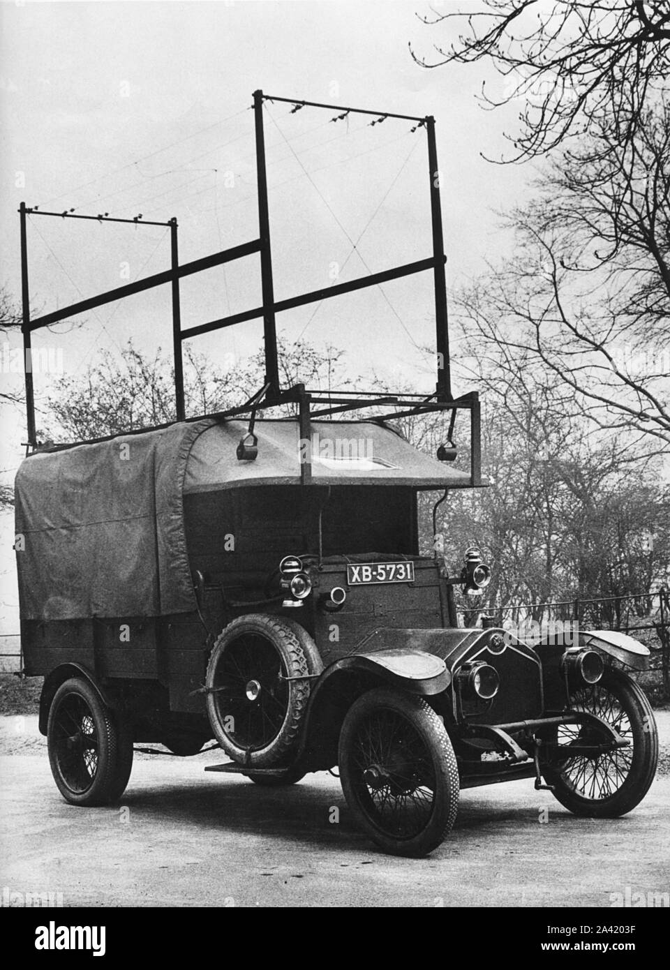 1918 Crossley 25-30hp Met Police van, used by Flying Squad. Stock Photo