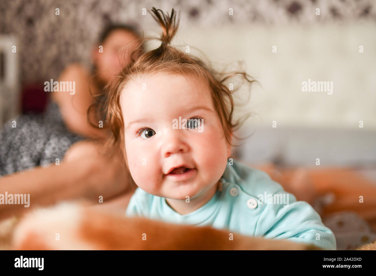 Head massage child hi-res stock photography and images - Alamy Head massage child hi-res stock photography and images - Alamy