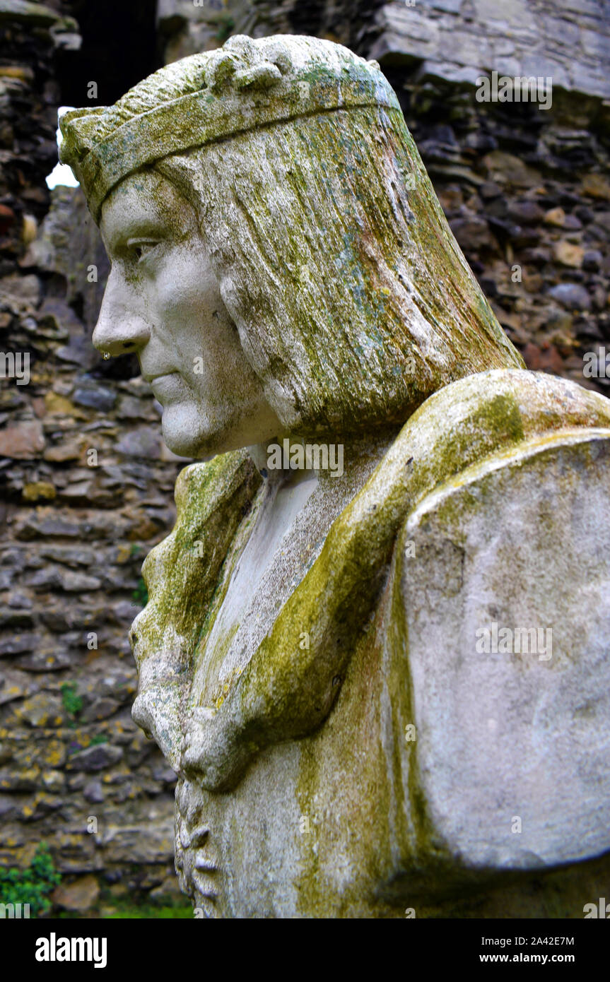 A portrait of the sickly King Richard III of England (From a statue at Middleham Castle, Yorkshire). In this picture he has a drip at the end of his nose as though suffering a cold.  During his adolescence, Richard developed idiopathic scoliosis with a deformity of his spine. Stock Photo