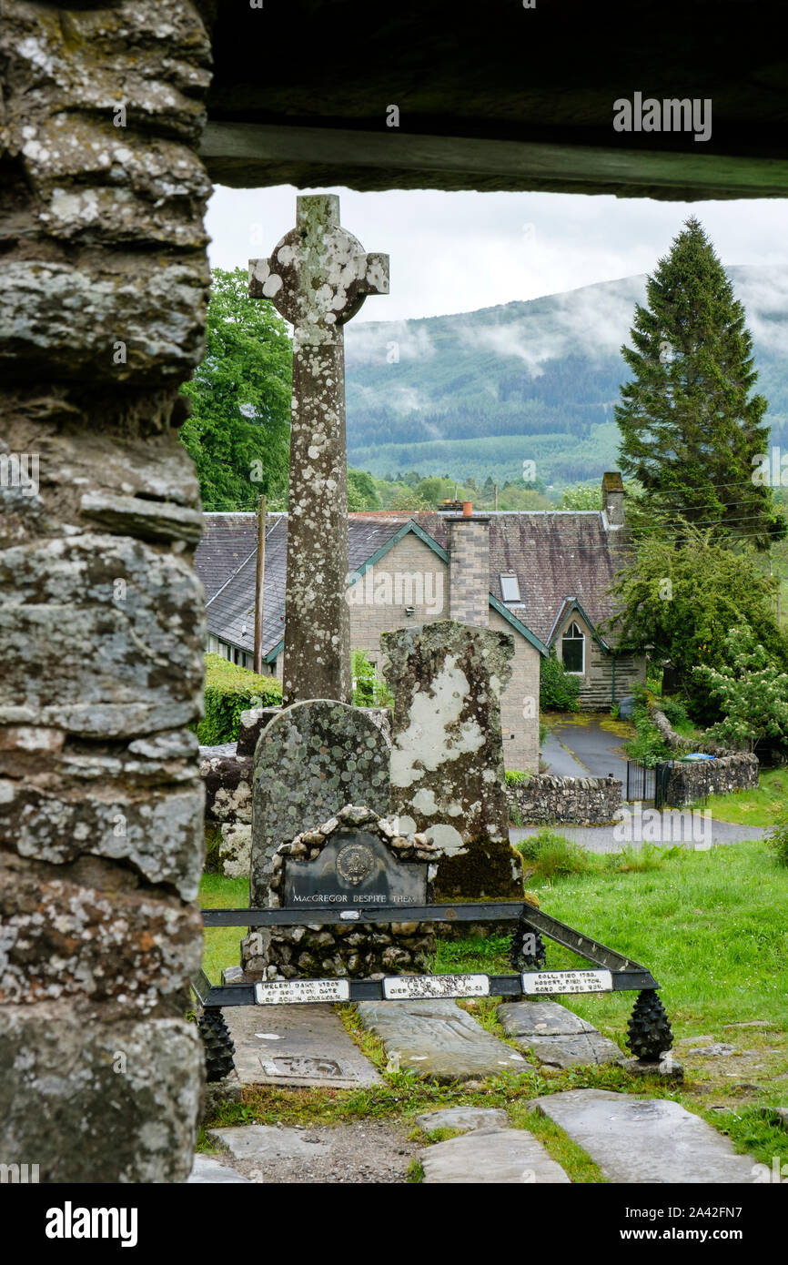 Grave of Rob Roy MacGregor at Balquhidder parish church Balquihidder Stirling Stirlingshire Scotland Stock Photo