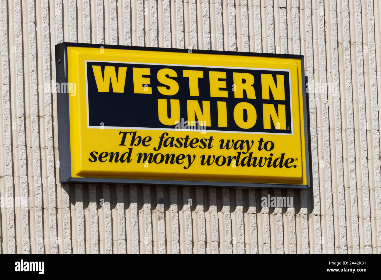 Western Union Logo High Resolution Stock Photography And Images Alamy