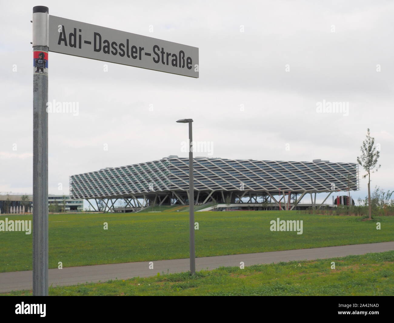 Adi dassler hi-res stock photography and images - Alamy