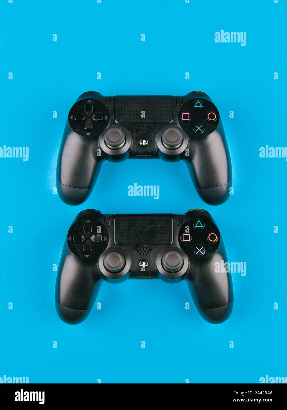 Play station hi-res stock photography and images - Alamy