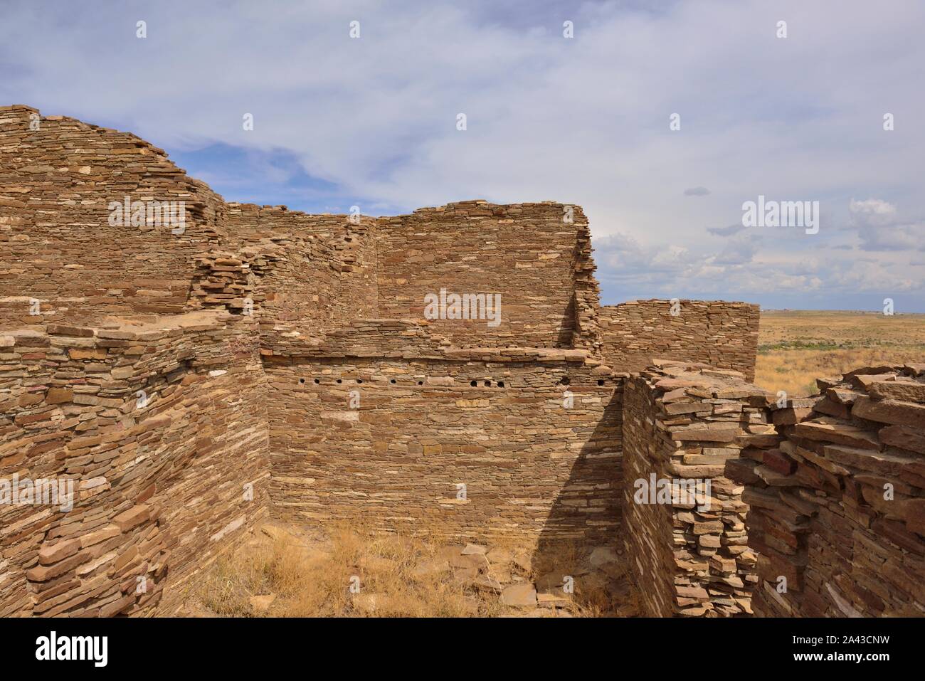 Inside Room block, Pueblo Pintado (900-1250s), 3 to 4-story Great House, Chaco Canyon, NM 190914 61467 Stock Photo