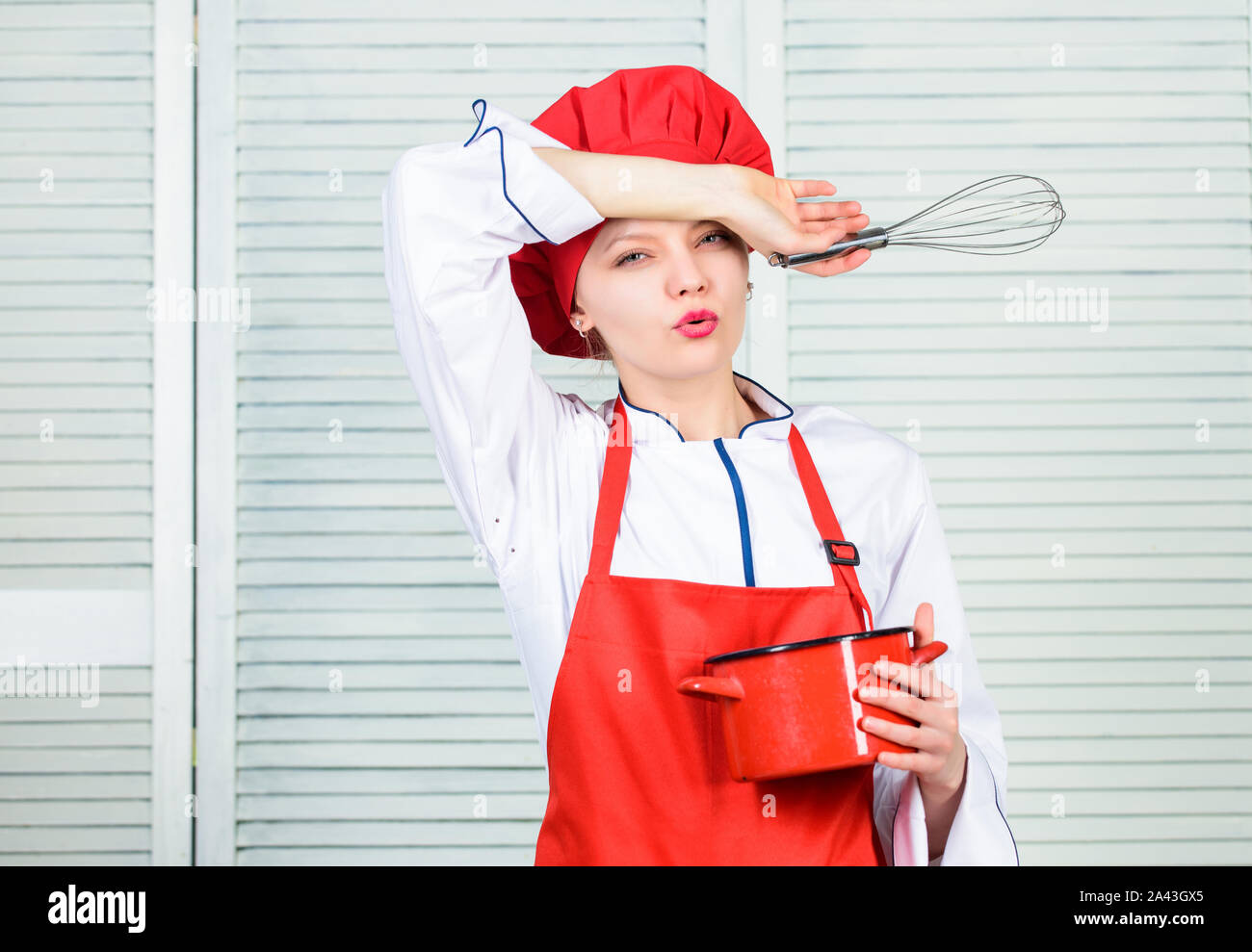 Start slowly whisking or beating cream. Confectionery and patisserie