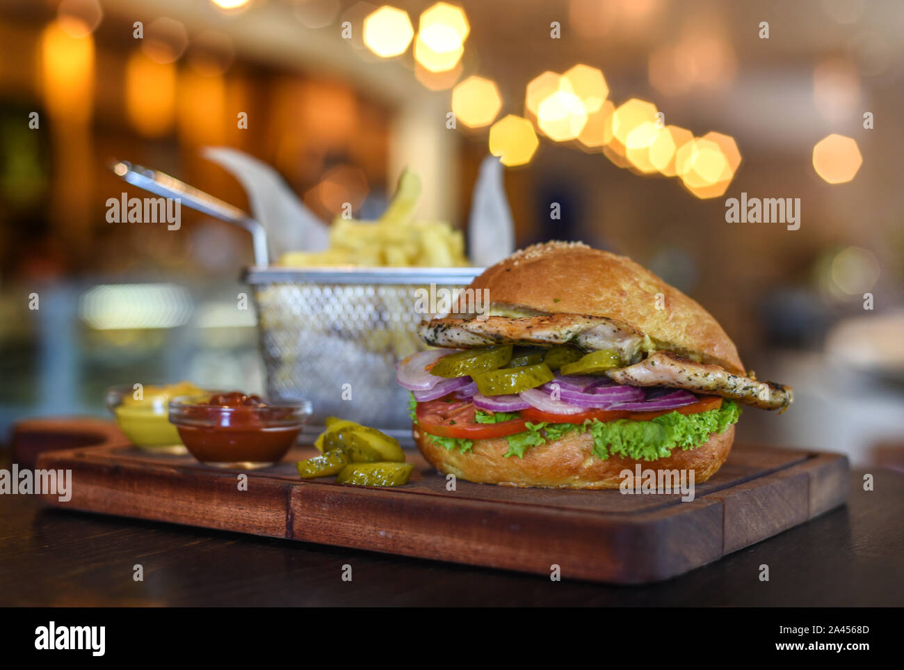 Burger, Burgers, Cheeseburger, veggie burger, chicken burger, bacon