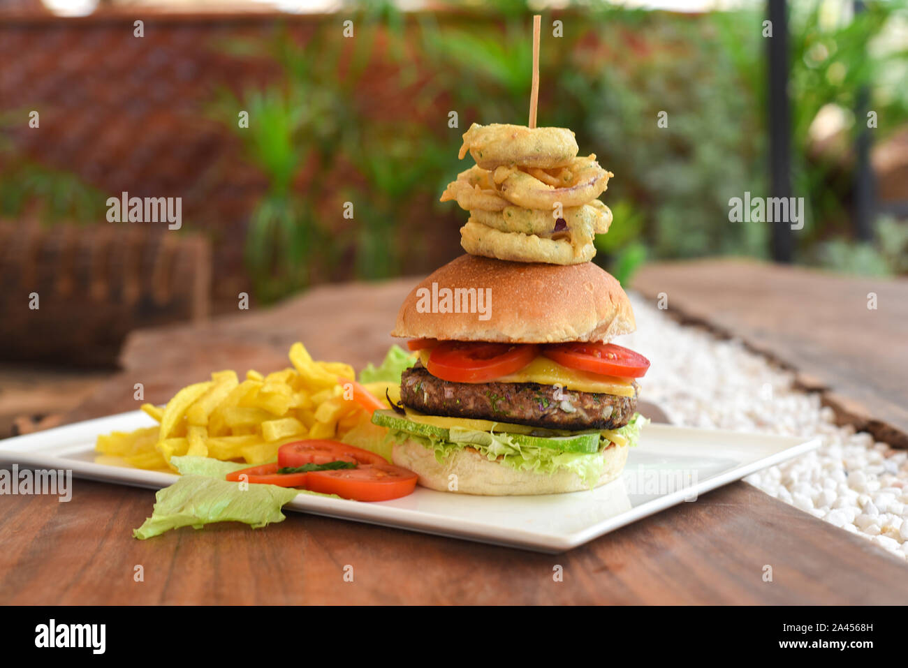 Burger, Burgers, Cheeseburger, veggie burger, chicken burger, bacon