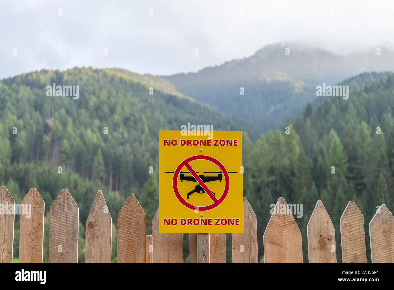 A sign indicating that drones aren't allowed Stock Photo