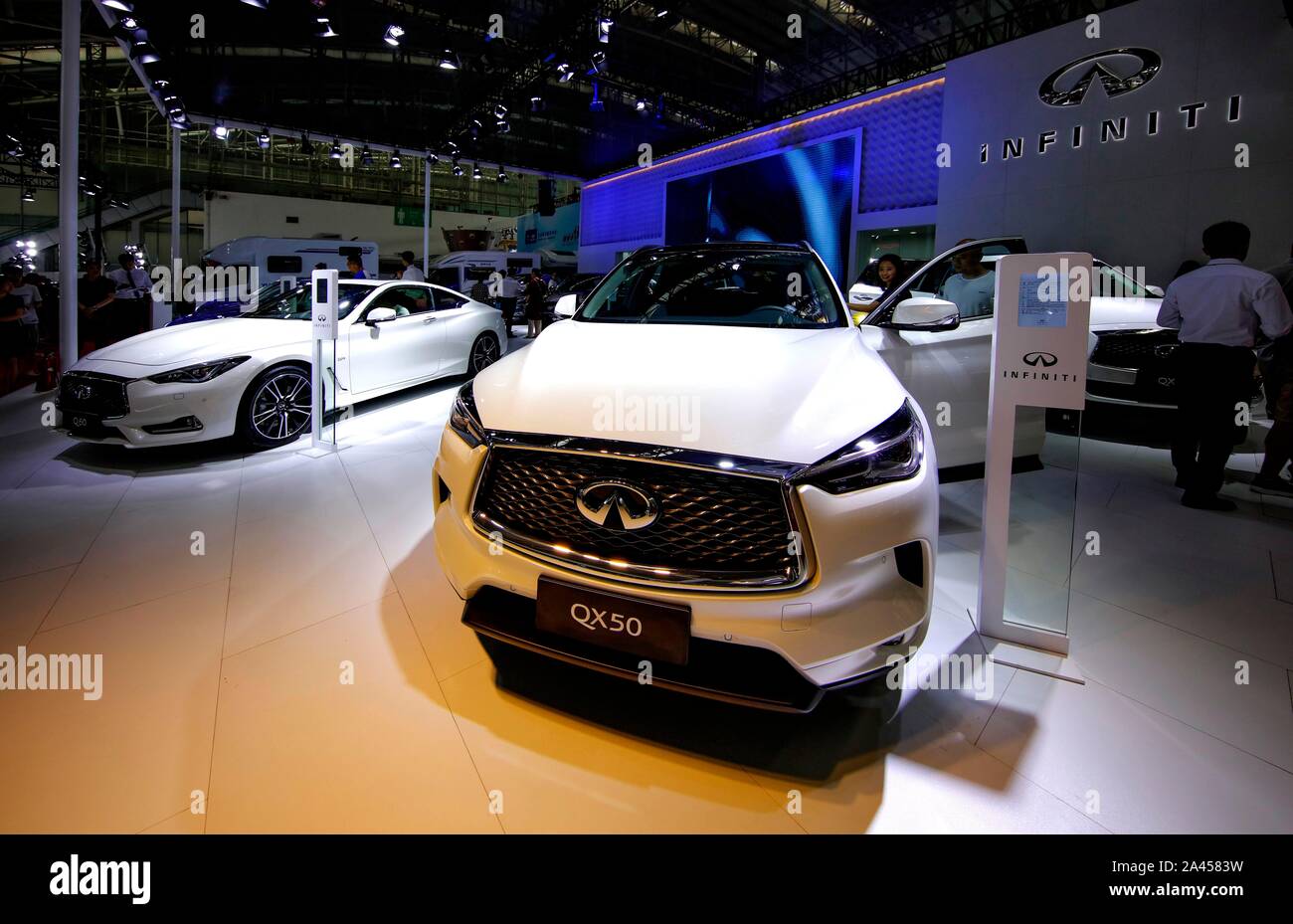 Latest cars are displayed at the 22nd Harbin International Automotive