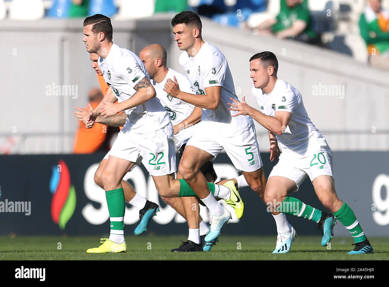 Republic Irelands Kevin Long Hi Res Stock Photography And Images Alamy