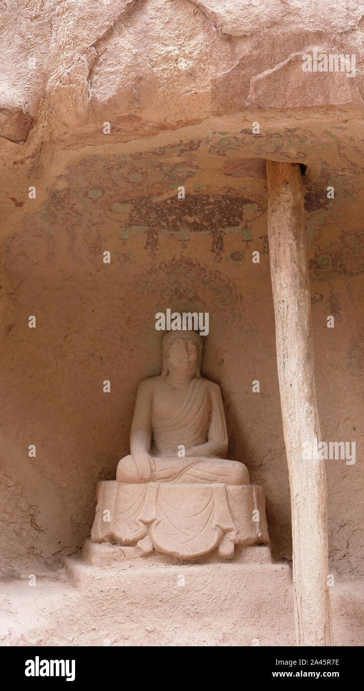 Buddhist grottoes sculpture in Bingling Temple Lanzhou Gansu, China. UNESCO World Heritage Site. Stock Photo