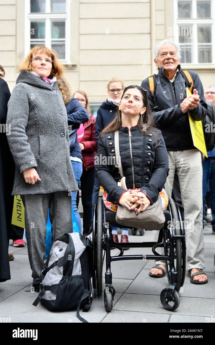 Vienna, Austria. 12th Oct, 2019. Conservative abortion protesters demonstrate again on Saturday, October 12, 2019 in Vienna for the tightening of the 'deadlines regulation'. The 'march for life' is supported by the Archdiocese of Vienna. Picture shows American acrobat and aerialist Jennifer Bricker.   Franz Perc / Alamy Live News Stock Photo