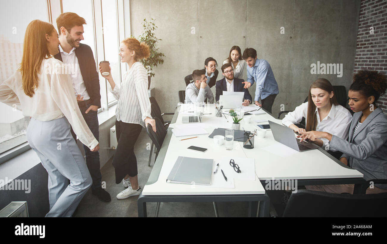 Groups of business colleagues having break and talking Stock Photo