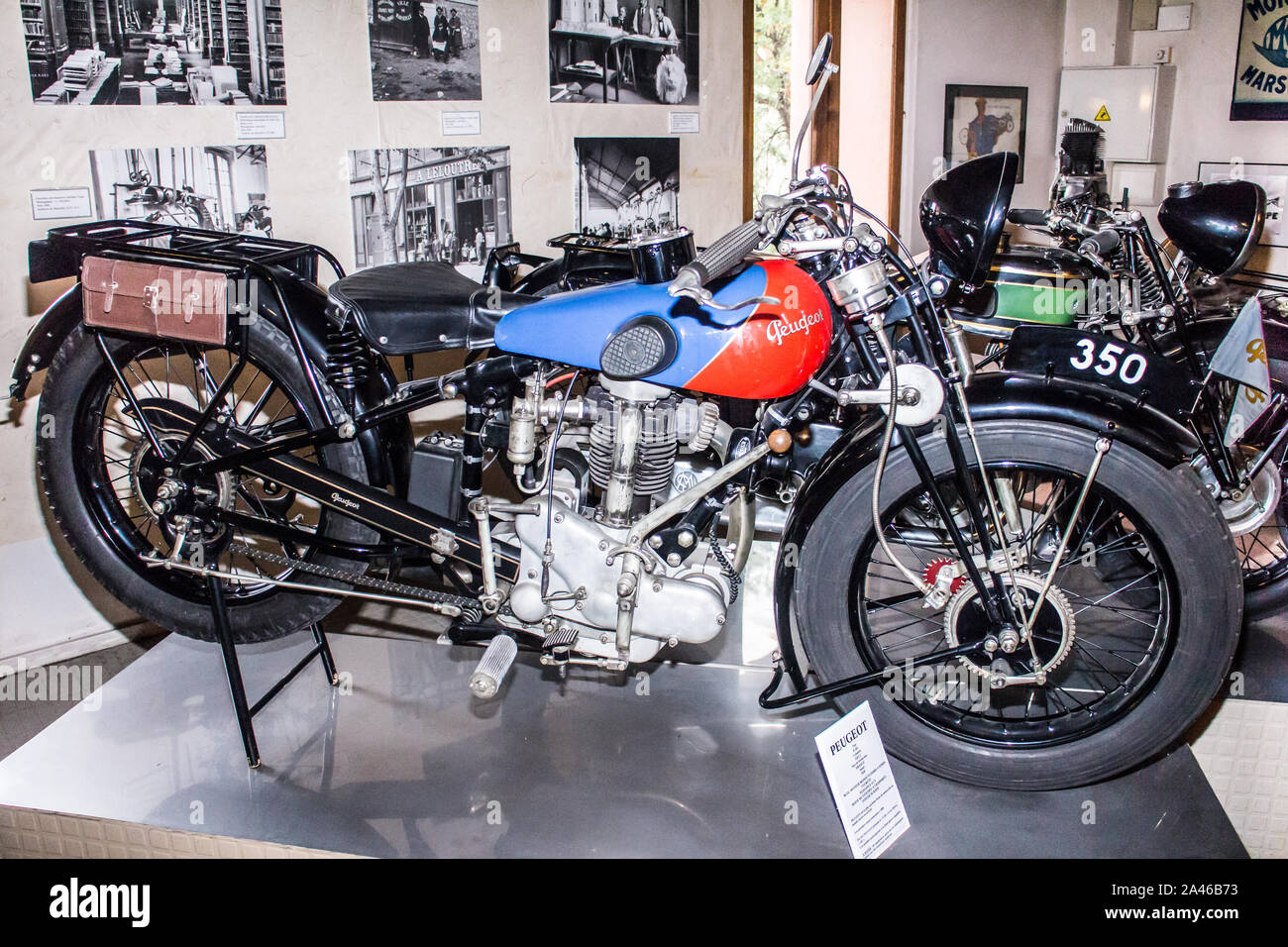 Marseille (France) Musée de la moto - Motorcycle museum : Peugeot P105  350cc 1928 (French Stock Photo - Alamy