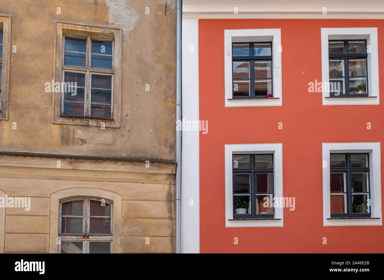 Facade old and new building Stock Photo - Alamy