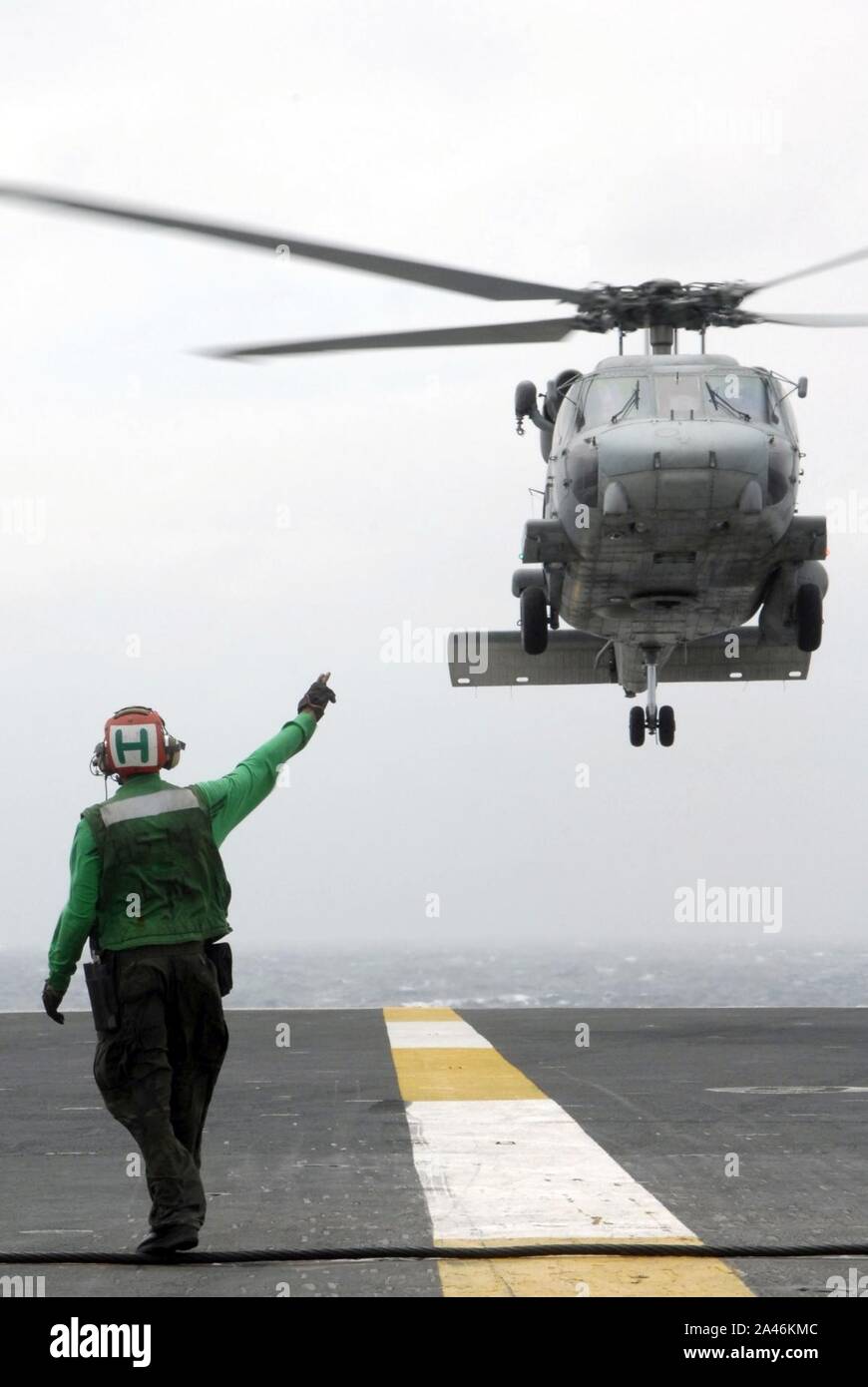 Flight operations aboard USS Kitty Hawk Stock Photo Alamy
