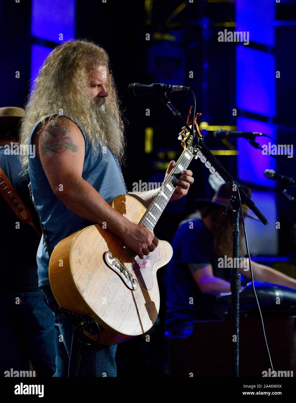 Jamey Johnson, a famous and talented American country singer and songwriter from Nashville, TN, performing at Farm Aid, in East Troy, Wisconsin, USA Stock Photo