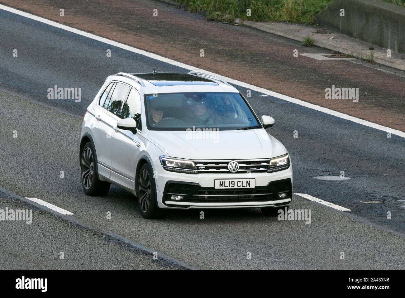 Vw tiguan r line hi-res stock photography and images - Alamy