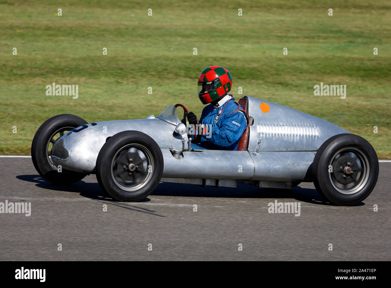 1950 Cooper-Jap MkV with driver Peter de la Roche during the Earl of March Trophy race at the 2019 Goodwood Revival, Sussex, UK. Stock Photo