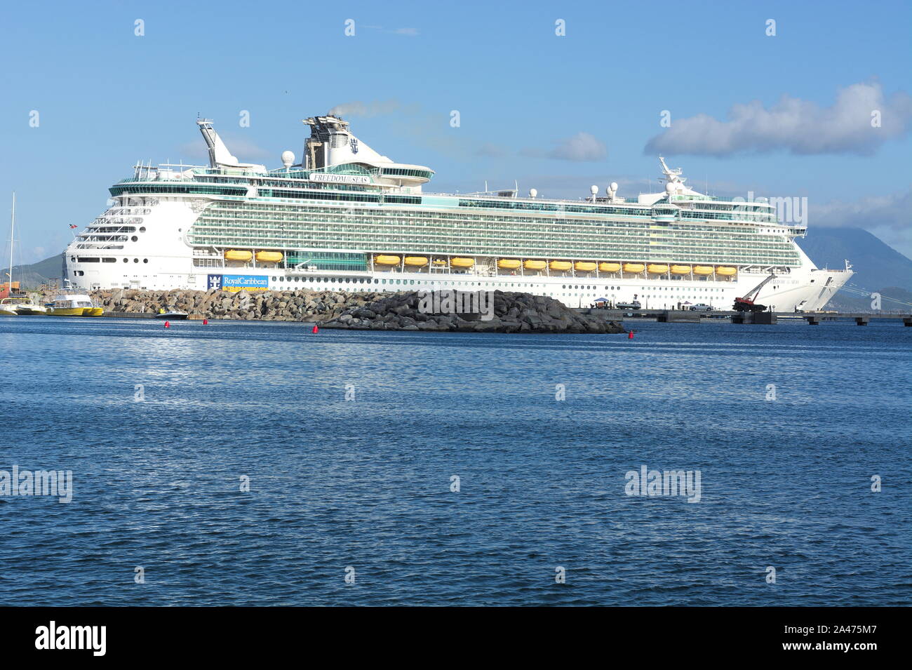 Royal Caribbean ship in port in the caribbean Stock Photo - Alamy