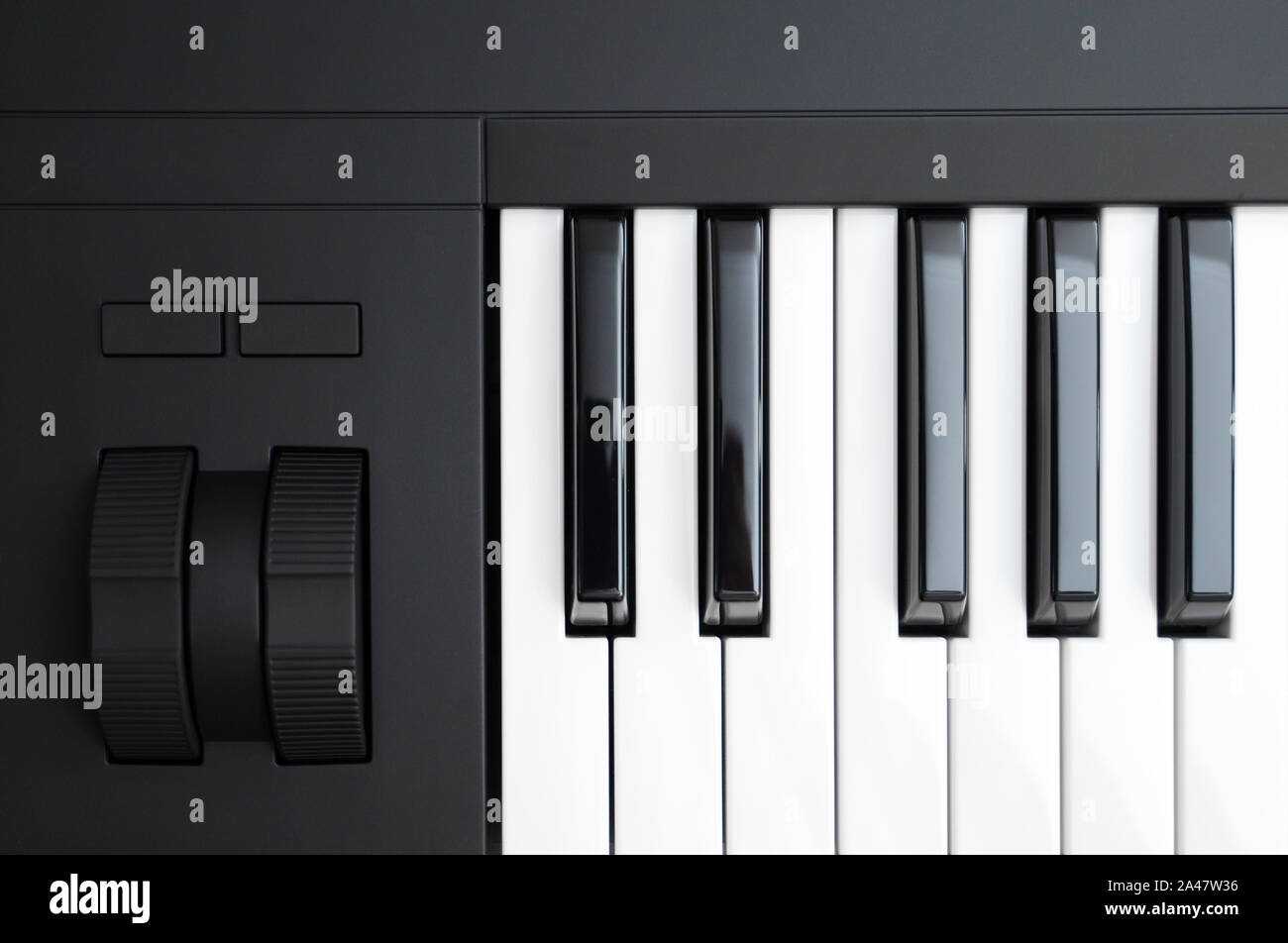 Professional midi keyboard synthesizer with knobs and controllers