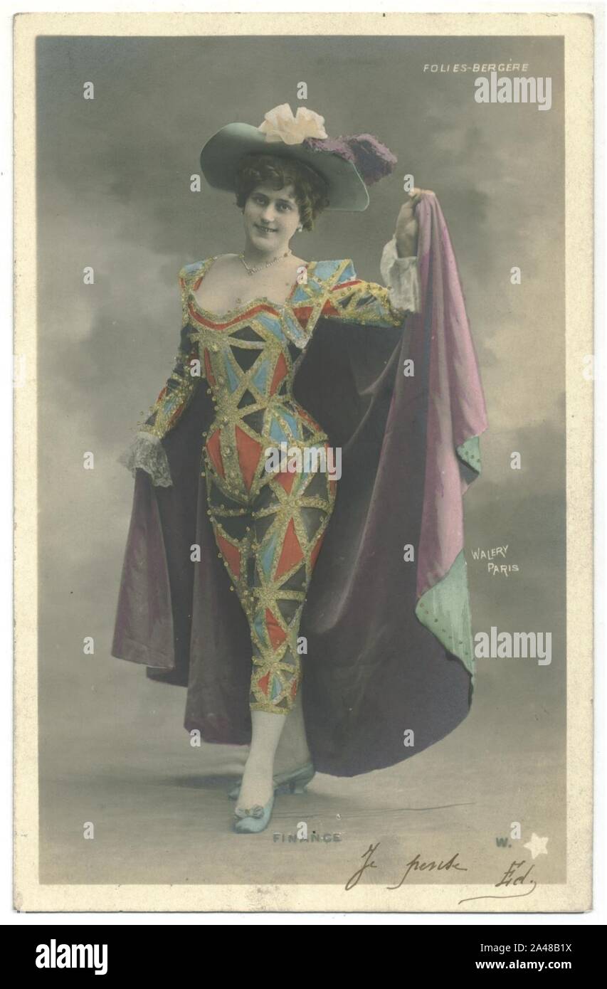 FINANCE W. Étoile. 668-46. Folies Bergére. Photo Waléry b. Stock Photo