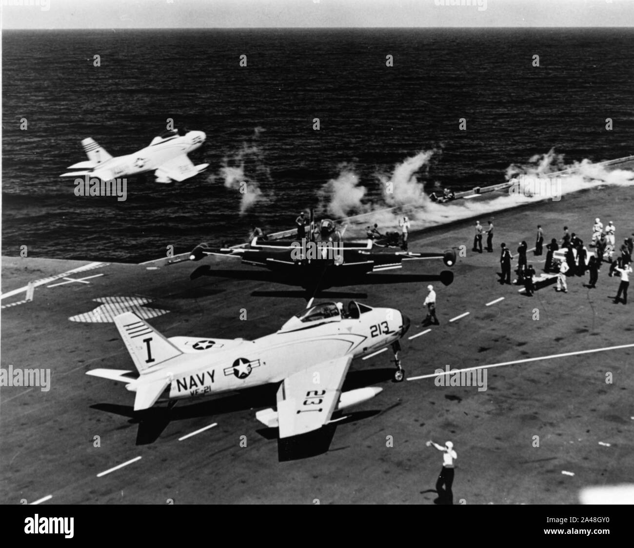 Uss forrestal hi-res stock photography and images - Alamy